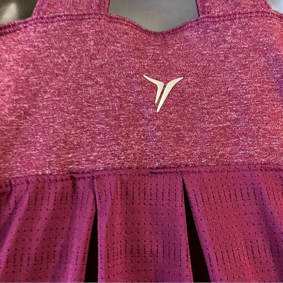🌺3 for $30🌺Loose Fit Active Tank Top by Old Navy, size S. (S125) - Picture 4 of 6